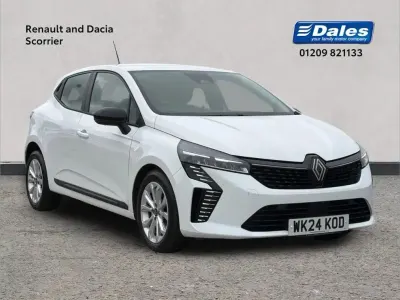 Used Renault Clio Evolution 88 HP (64 kW) 2024 White Hatchback