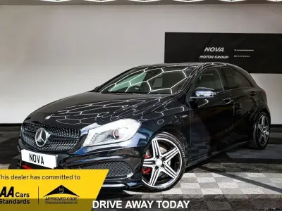 Begagnad Mercedes A250 AMG 211 HK (155 kW) 2015 Svart Halvkombi