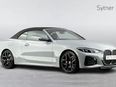 Usado BMW 420 M Sport 181 HP (133 kW) 2025 Cinzento Cabrios