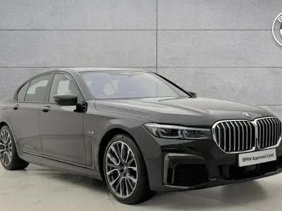 Begagnad BMW 745e M Sport 389 HK (286 kW) 2022 Svart Sedan
