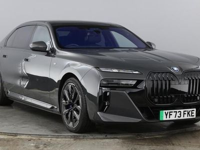 BMW i7