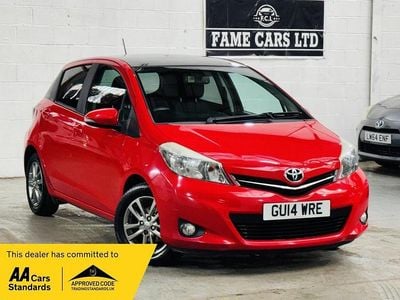 Used Toyota Yaris Multidrive S 99 HP (72 kW) 2014 Red Hatchback