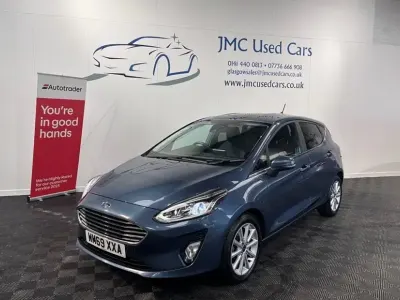 Begagnad Ford Fiesta Titanium 95 HK (69 kW) 2020 Blå Halvkombi