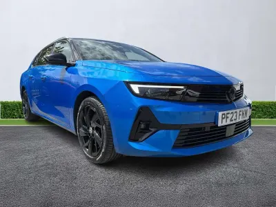 Used Vauxhall Astra 130 HP (95 kW) 2023 Blue Estate