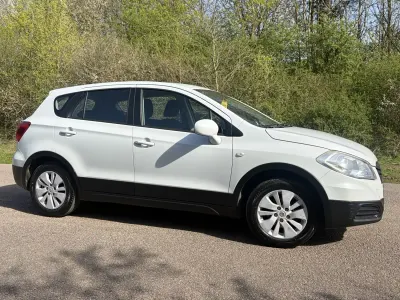 Gebraucht Suzuki SX4 S-Cross SZ3 120 PS (88 kW) 2014 Weiß Kleinwagen