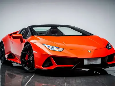 Begagnad Lamborghini Huracán 640 HK (470 kW) 2021 Orange Cab