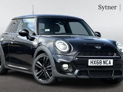 Begagnad Mini Cooper S Hatch 189 HK (139 kW) 2019 Svart Halvkombi