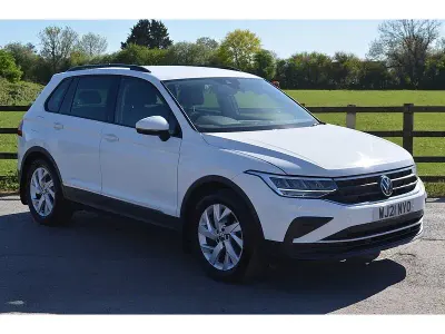 Begagnad VW Tiguan Life 2021 Vit SUV