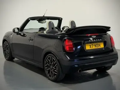 New Mini Cooper Exclusive 2025 Hatchback