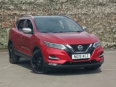 Used Nissan Qashqai Tekna+ 140 HP (102 kW) 2019 Red SUV