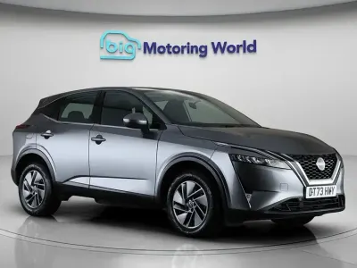 Begagnad Nissan Qashqai Acenta Premium 140 HK (102 kW) 2024 Grå SUV