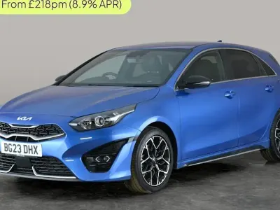 Usado Kia Ceed GT-Line 160 HP (117 kW) 2023 Azul Citadino