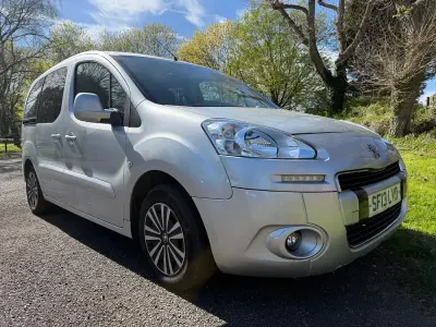 Used Peugeot TePee S 92 HP (67 kW) 2013 Silver MPV