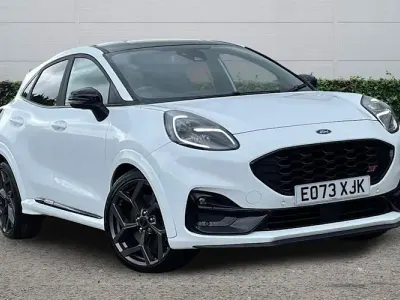 Begagnad Ford Puma ST 170 HK (125 kW) 2023 Vit SUV