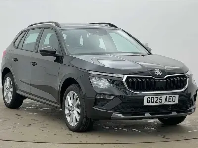 Usado Skoda Kamiq SE 85 HP (62 kW) 2025 Preto SUV