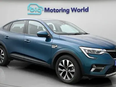 Used Renault Arkana Iconic 145 HP (106 kW) 2022 Blue SUV