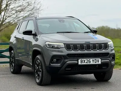 New Jeep Compass Trailhawk 237 HP (174 kW) 2026 Grey SUV