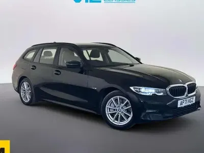Used BMW 330e Luxury Line 292 HP (214 kW) 2022 Black Estate