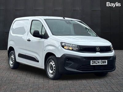 Used Vauxhall Combo 100 HP (73 kW) 2024 White MPV