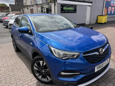 Second-hand Vauxhall Grandland X Sport 130 CP (95 kW) 2018 Albastru SUV