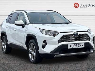 Used Toyota RAV4 Design 2019 White SUV