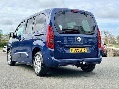 Used Vauxhall Combo S 128 HP (94 kW) 2020 Blue MPV