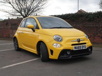Used Abarth 595 145 HP (106 kW) 2019 Yellow Hatchback