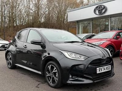 Used Toyota Yaris Hybrid Design 113 HP (83 kW) 2024 Black Hatchback