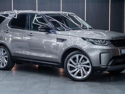 Silver Used 2017 Land Rover Discovery 5 First Edition SUV | £20,574 (Expensive)