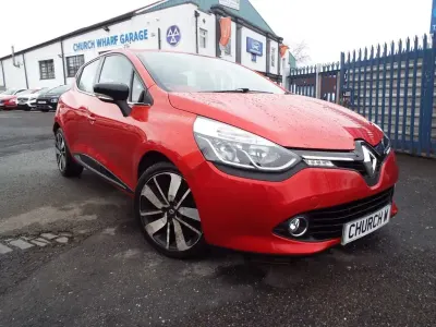 Used Renault Clio Dynamique 90 HP (66 kW) 2014 Red Hatchback