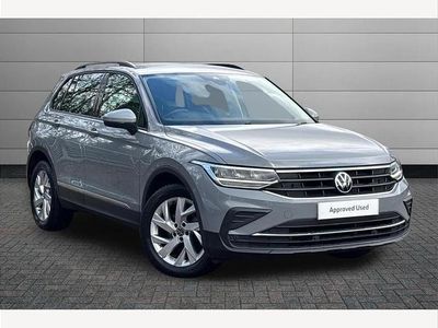 Używany VW Tiguan Life 150 KM (110 kW) 2021 Szary SUV