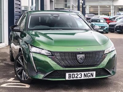 Used Peugeot 308 Allure 178 HP (130 kW) 2023 Green Hatchback