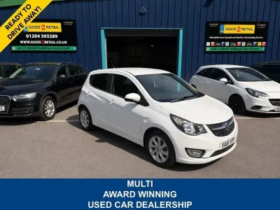 Used Vauxhall Viva 75 HP (55 kW) 2016 White Hatchback