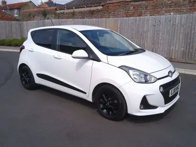 Usado Hyundai i10 Premium 87 HP (63 kW) 2018 Branco Citadino