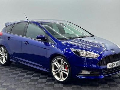 Blue Used 2016 Ford Focus ST Hatchback | £9,750 (Good price)