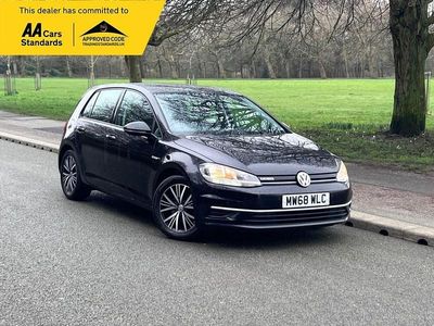 Used VW Golf VII SE 130 HP (95 kW) 2018 Black Hatchback