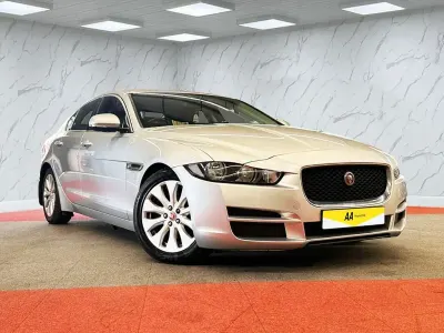 Used Jaguar XE Prestige 163 HP (119 kW) 2015 Silver Sedan
