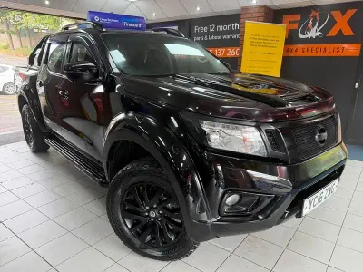 Used Nissan Navara Tekna 2016 Black Pickup