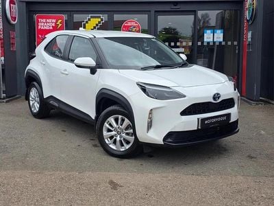 Used Toyota Yaris Cross 113 HP (83 kW) 2023 White SUV