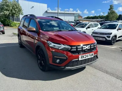 Used Dacia Jogger Extreme 141 HP (103 kW) 2024 Brown MPV