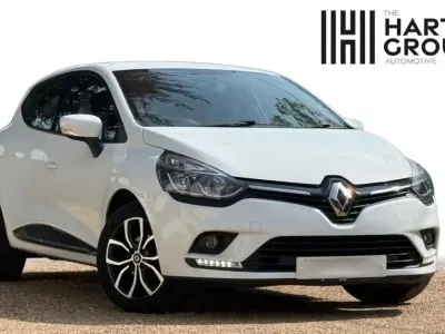 Usado Renault Clio IV Play 75 CV (55 kW) 2017 Blanco Utilitario