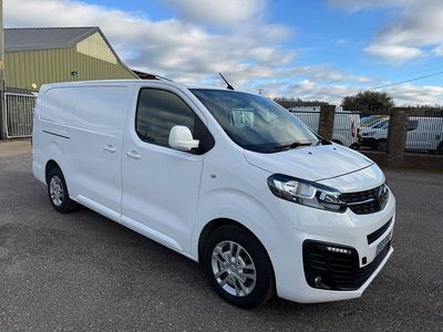 White Used 2019 Vauxhall Vivaro Sportive MPV | £9,995 (Fair price)