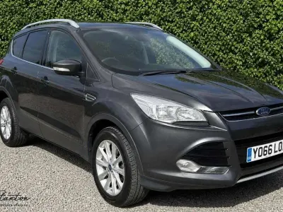 Used Ford Kuga Titanium 150 HP (110 kW) 2016 Grey SUV