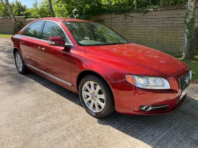 Usado Volvo S80 SE Lux 180 CV (132 kW) 2011 Rojo Berlina
