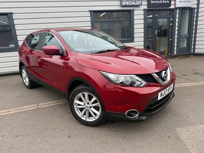 Used Nissan Qashqai Acenta 110 HP (80 kW) 2017 Red SUV