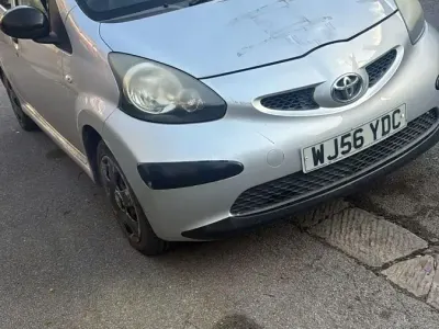 Used Toyota Aygo 67 HP (49 kW) 2006 Silver Hatchback