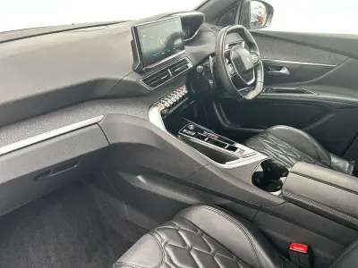 Second-hand Peugeot 3008 Allure 180 CP (132 kW) 2024 Gri SUV