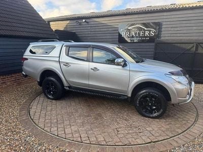 Silver Used 2015 Mitsubishi L200 Pickup | £14,500 (Fair price)
