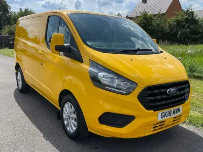 Used Ford Transit Custom 130 HP (95 kW) 2018 Yellow Van
