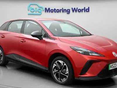 Used MG MG4 EV SE 150 kW (204 HP) 2023 Red Hatchback